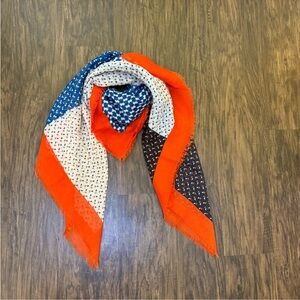 Ann Taylor square scarf brand new without tag size 48”